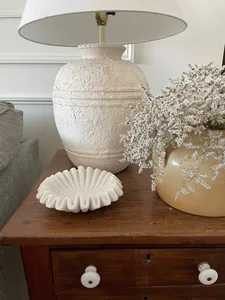 Intérieurs minimalistes, thèmes de décoration contemporaine et arrangements classiques de luxe, la beauté translucide - Product Image 4