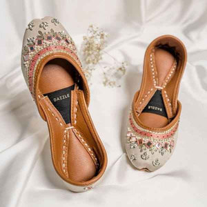 New Arrival Best Selling Women <b>Khussa</b> Durable Raw Silk Anti-Slippery Printed Fashion Design High Quality Footwear - Product Image 1