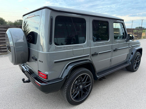 เมอร์เซเดส-เบนซ์ จี-คลาส AMG G63 ปี 2025 ใหม่เอี่ยม เครื่องยนต์เบนซินเทอร์โบ V8 4.0 ลิตร ยูโร 6 เกียร์อัตโนมัติ พวงมาลัยซ้าย  ตกแต่งด้วยโลหะและผ้า - Product Image 2