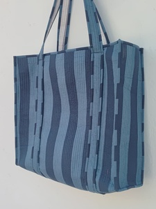 Sac fourre-tout matelassé en coton grande capacité personnalisé, couleur unie, fermeture éclair, sacs multicolores tendance pour femmes, vente en gros - Product Image 3