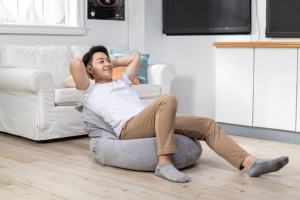 Sofá perezoso de estilo moderno con música Bluetooth y cómodo para ocio en espacios pequeños - Product Image 2