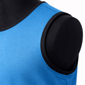 Chaleco de Entrenamiento de Fútbol Personalizado, Ropa Deportiva Transpirable, Colores Personalizados, Opciones de Logotipo, Fabricante Mayorista - Product Image 5