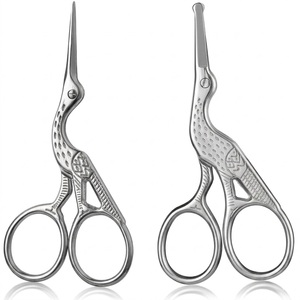 Tijeras Profesionales de Acero Inoxidable para Recortar el Vello de la Nariz, Punta Segura, Tijeras Pequeñas para Maquillaje, Cuidado Personal y Belleza - Product Image 1