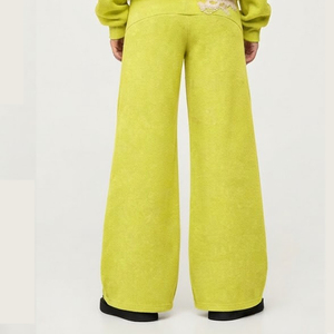 Survêtement personnalisé pour femme, style décontracté, en polyester/coton, avec détail imprimé en relief et coupe décontractée, vêtement tendance pour femme - Product Image 6