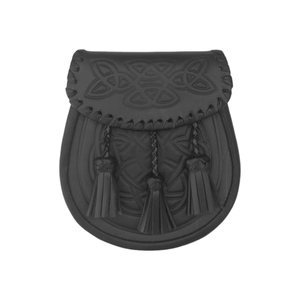 Sac à kilt écossais traditionnel en cuir véritable personnalisé, avec motif celtique en relief et pompons tressés - Product Image 1