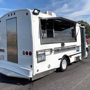 Options d'achat de food trucks personnalisés pour des opérations rapides avec une disposition de cuisine efficace et une cuisine commerciale professionnelle - Product Image 1