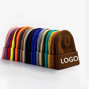 Bonnet tricoté pour homme, doux et extensible, idéal pour l'hiver, style décontracté, streetwear, chaud et pratique au quotidien - Product Image 1