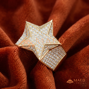 Bague de luxe pour homme plaquée or 18 carats en forme d'étoile, entièrement sertie de moissanite, bijoux hip-hop, bague personnalisée étoile à cinq branches en diamant de laboratoire - Product Image 2