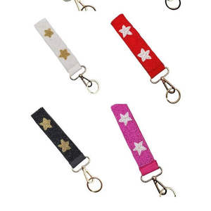 Llavero Boho Chic con Cuentas, Accesorio Ligero Hecho a Mano, Ideal para Uso Diario, Llavero de Regalo con Letras del Alfabeto - Product Image 6