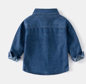 เสื้อเชิ้ตเดนิมแขนยาวสำหรับเด็กผู้ชาย ลำลอง สีพื้น ผ้าฝ้าย ปกคอพับ มีกระเป๋า ทรงปกติ - Product Image 6