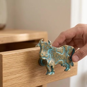 Ba <b>Rustic</b> Cast Iron Cow Shape Eco-Friendly Multi-Function Cabinet Handle Knob for Kitchen Furniture Decor - Product Image 3