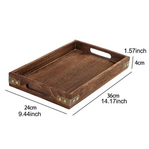 Bandeja de exhibición de madera con acabado oscuro, asas recortadas y detalles metálicos, base decorativa elegante para mesa y decoración del hogar, ¡la más vendida! - Product Image 1