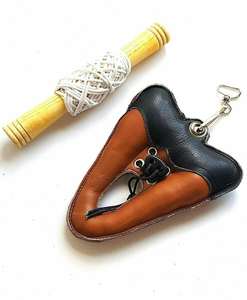 DISCOVER IMPEX Cuerda de Entrenamiento Profesional para Halcón y Solapa, de Cuero, con Mango de Madera, Patrón de Camuflaje y Forro Acrílico - Product Image 1