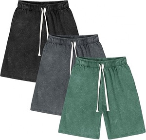 Shorts en molleton surdimensionnés personnalisés effet vieilli, en coton épais de qualité supérieure avec détails en strass, style streetwear décontracté - Product Image 3