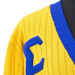 เสื้อคาร์ดิแกนไหมพรมสีทองแบบสั่งทำพิเศษของ Sigma Gamma Rho ติดกระดุมด้านหน้า แขนยาว แฟชั่นลำลอง สวมทับเป็นเลเยอร์ได้ สวยสง่า เหมาะสำหรับเป็นชุดทีม - Product Image 5