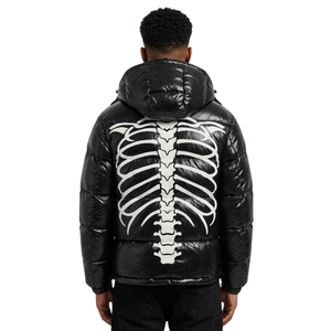 Blouson matelassé pour homme avec motif graphique 'Os de la poitrine', noir brillant, à capuche, chaud, en nylon haute densité, avec poignets élastiques - Product Image 2