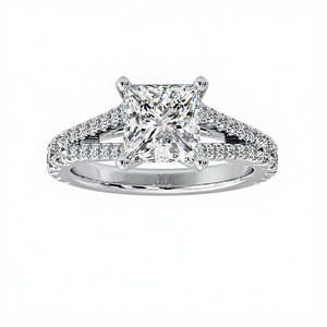 Anillo Solitario de Moissanita de Corte Princesa de 1.5CT con Aro Dividido y Engaste Pavé en Plata 925, Oro Blanco y Oro Rosa - Product Image 1