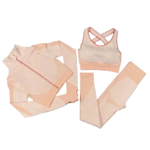 Ensemble de vêtements de yoga sans couture pour femmes de haute qualité, composé d'un soutien-gorge de sport, d'un legging taille haute et d'une veste, avec étiquette privée OEM ODM. - Product Image 5