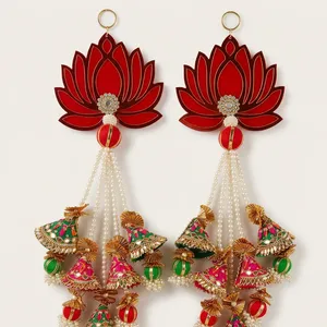 Decoración Tradicional de Pared con Loto Rojo y Dorado, con Borlas de Cuentas y Adornos de Campanas para la Entrada del Hogar en Diwali, 2 Piezas - Product Image 6