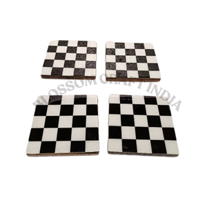 Ensemble de 4 sous-verres élégants et luxueux, écologiques, en bois de manguier poli, résine et marbre, motif d'échiquier élégant, décoration de table - Product Image 3