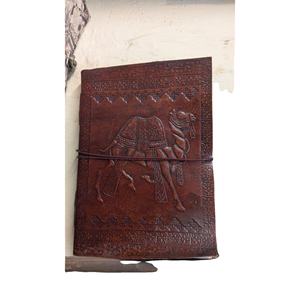 Journal en cuir de terre cuite artisanal de luxe, couverture gaufrée à la main, pages imprimées en gravure, fabriqué en cuir de chèvre et de mouton, pur recyclé - Product Image 1