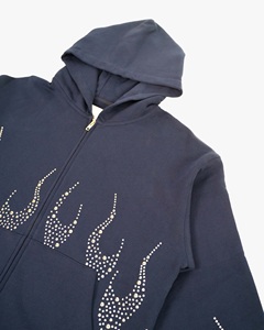 Sweat à capuche zippé personnalisé Y2K avec strass et motif flamme, coupe oversize, style streetwear, en molleton 100% coton, bleu marine et noir, avec détails métalliques - Product Image 4