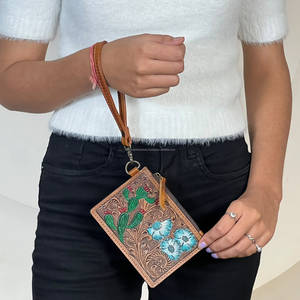 Cartera de Cuero Genuino Hecha a Mano con Diseño Floral y de Cactus, Estilo Occidental, Unisex, Delgada, con Monedero, en Oferta - Product Image 3
