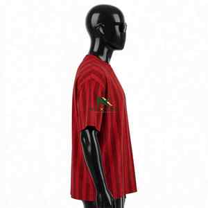 T-shirt unisexe NEXTEX à rayures tonales rouge bordeaux en jersey de coton doux à col rond décontracté - Product Image 4
