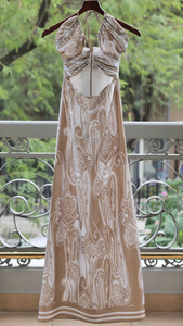 Vestido SOLARA _ Marca local de Vietnam, vestido sexy con aberturas, tela elástica, diseño paisley para fiestas en la playa y ambiente tropical - Product Image 3