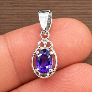 Colgante Ovalado de Amatista Chapado en Rodio de Plata de Ley, Hecho a Mano, Minimalista, con Gema, Amuleto para Collar, Piedra de Nacimiento de Febrero - Product Image 1