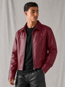 Chaqueta de cuero cómoda diseñada con material duradero y estilo moderno para uso casual y al aire libre, diseñada para brindar estilo y comodidad. - Product Image 1