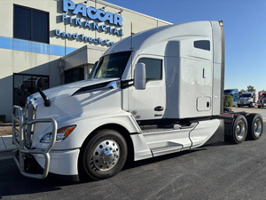 Camión Volquete Kenworth T680 8X4 2025, Usado, con Volante a la Izquierda, Caja de Cambios Automática FAST, Motor Diésel, Estándar de Emisiones Euro 6, Cámara Trasera - Product Image 2
