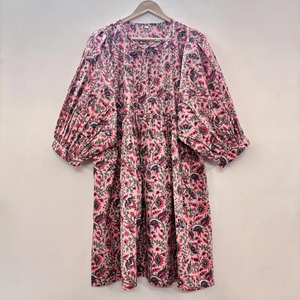 เดรสสั้นลายดอกพิมพ์ลายบล็อกด้วยมือ ผ้าฝ้าย 100% เป็นมิตรกับสิ่งแวดล้อม แต่งลูกไม้สไตล์ชิโนเซอรี ซักได้ คอวี แขนสั้น สไตล์โบฮีเมียน - Product Image 1