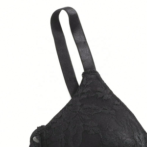 Ensemble de lingerie en dentelle florale noire, soutien-gorge triangle sans armatures et culotte bikini pour femme - Product Image 4
