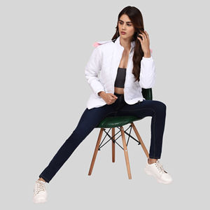 Blouson d'hiver élégant pour filles, nouveau design, coupe moderne, imprimé uni, col à capuche, laine, séchage rapide, haute qualité - Product Image 2