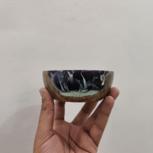 Compre un tazón con diseño de ondas, moderno, de resina y madera, para servir comida, pulido, hecho a mano, para la mesa. - Product Image 1