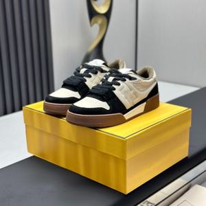 รองเท้าผ้าใบลำลองแฟชั่นดีไซเนอร์ คูตูร์ โลโก้  ทันสมัย คุณภาพสูง หลากหลายรุ่น หนังวัว  แบบผูกเชือก - Product Image 3