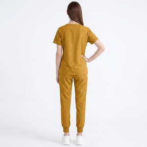 Tenue Médicale Durable et Confortable : Collection de Vêtements Professionnels pour le Personnel Hospitalier et les Équipes de Soins - Product Image 2