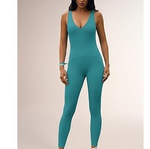 Nouvel ensemble de sport sexy et tendance pour femme, combinaison de yoga unie, justaucorps de fitness extensible pour l'entraînement et le push-up, effet rehausseur de fessiers - Product Image 6