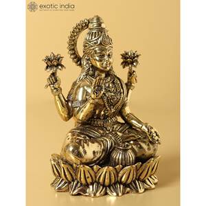 Escultura de diosa Superfina de latón pequeño de 4,7 pulgadas Lakshmi para decoración del hogar, regalos y templos hechos en la India - Product Image 3