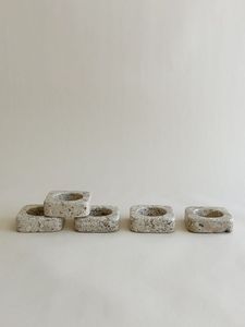Anneaux de serviette en marbre au design exigeant, anneaux de serviette en pierre, anneaux de serviette en terrazzo, porte-serviettes en marbre à prix de gros très avantageux - Product Image 6