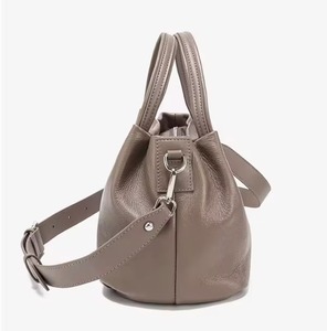 Indian Supplier Designer Women Leather Handbag Fashion <b>Shoulder</b> <b>Bag</b> with <b>Large</b> Capacity for Travel Use for Worldwide Supply - Product Image 2