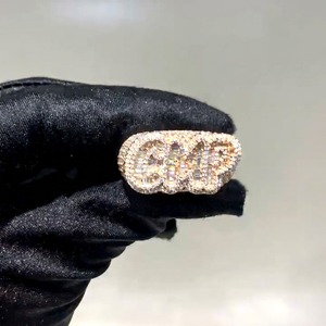 Bague Hip Hop en Moissanite Diamantée la Plus Vendue pour Hommes, avec un Éclat Brillant, Design de Luxe Tendance pour les Fêtes et les Mariages - Product Image 1