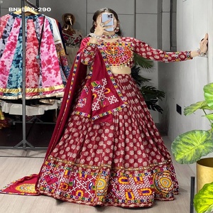 Conjunto de Lehenga Choli y Dupatta de Rayón y Algodón con Estampado Azarakh y Adornos de Espejo, Estilo Tradicional Indio, Nueva Variedad para Festivales - Product Image 1