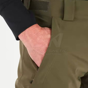 Pantalones de esquí ligeros y flexibles con material elástico para un movimiento fácil en actividades en la nieve. - Product Image 6
