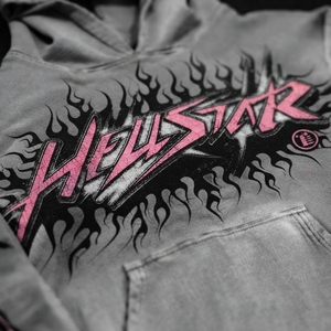Sweat-shirt décontracté gris pour homme avec logo flamme rose, coupe ample, poche avant, imprimé, 100 % coton molletonné, écologique - Product Image 3