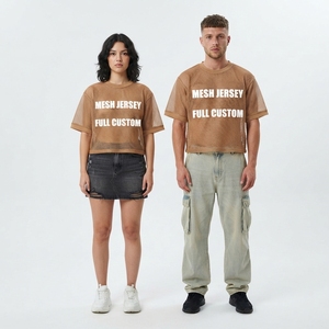 Camiseta unisex de manga corta, estilo crop, tela de malla suave, cuello en V clásico, camiseta de fútbol con estampado de camuflaje, camiseta personalizada para aficionados. - Product Image 2