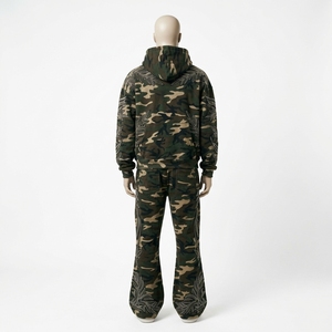 Conjunto Deportivo de Camuflaje para Hombre, Chaqueta y Pantalones con Bordado de Hojas de Diamantes de Imitación, Ropa Deportiva Personalizada de Primera Calidad - Product Image 2