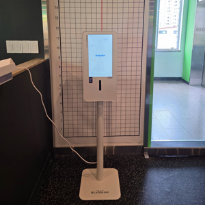 Bodydot BDF1000 Analyseur corporel intelligent pour salle de sport alimenté par l'IA, cadre en alliage d'aluminium, non pliable, suivi de la posture corporelle complète, 35x35x134cm - Product Image 1