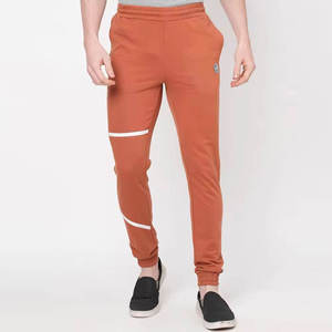 Pantalon homme à entrejambe bas, coupe large et décontractée, avec cordon de serrage, en textile premium, personnalisable - Product Image 2